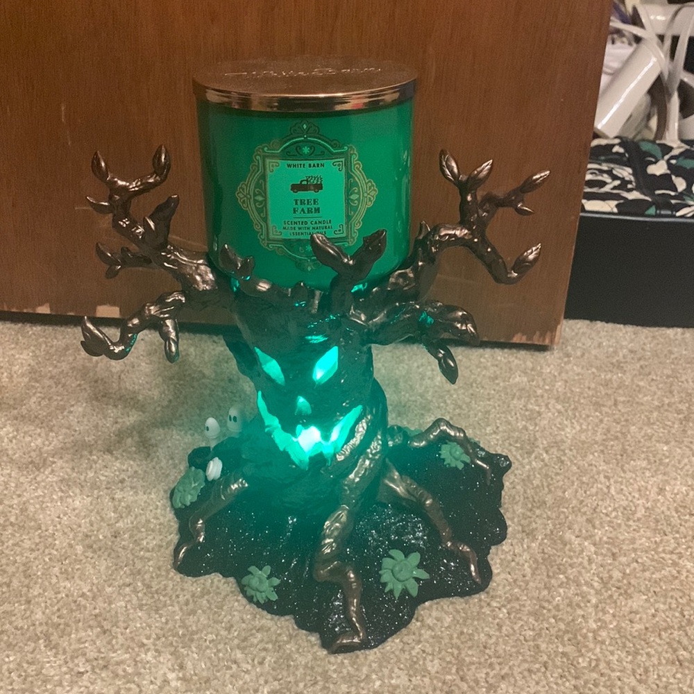 NWT Bath & Body Works Haunted Tree 3 Wick Candle Holder